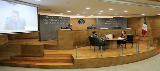 LOS CANDIDATOS QUE PARTICIPARON EN LA ELECCIÓN ORDINARIA, TIENEN GARANTIZADA SU CANDIDATURA EN LA EXTRAORDINARIA; PERO NO SE PUEDE OBLIGAR A LOS PARTIDOS POLÍTICOS A CONTINUAR EN UNA COALICIÓN EN CONTRA DE SU VOLUNTAD