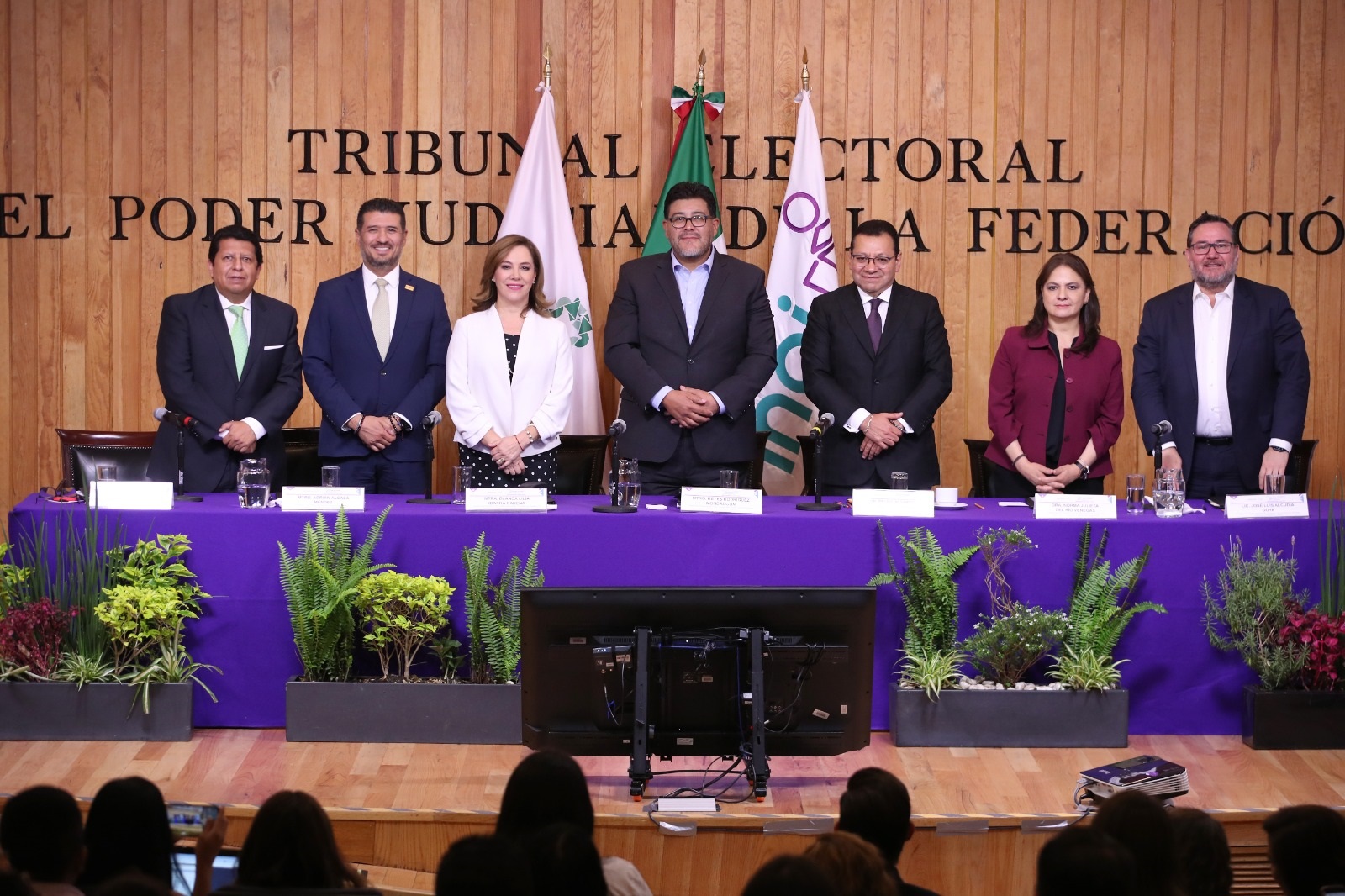 La fortaleza de las instituciones electorales en México garantiza elecciones libres y en paz