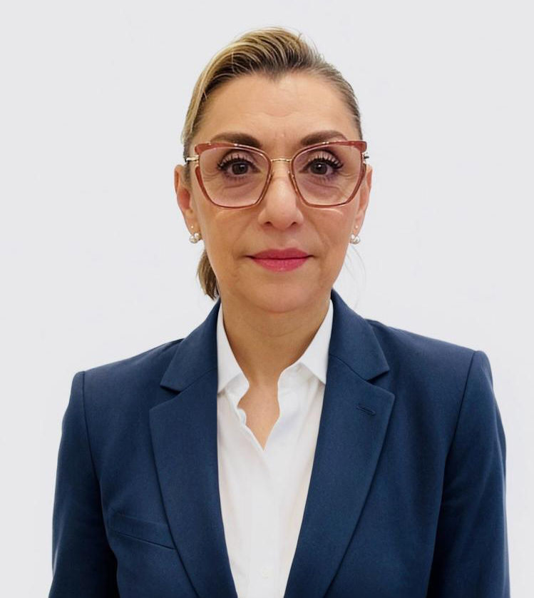 Maestra Aid&eacute; Macedo Barceinas