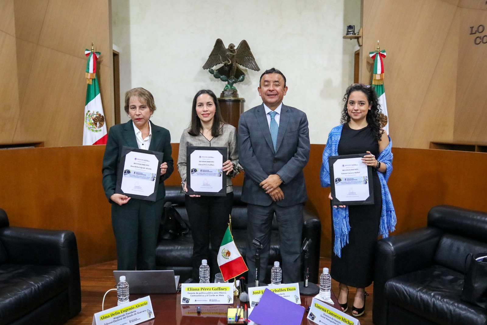 SRCDMX reflexiona sobre medios, redes y democracia en el Octavo Ciclo de Diálogos Democráticos