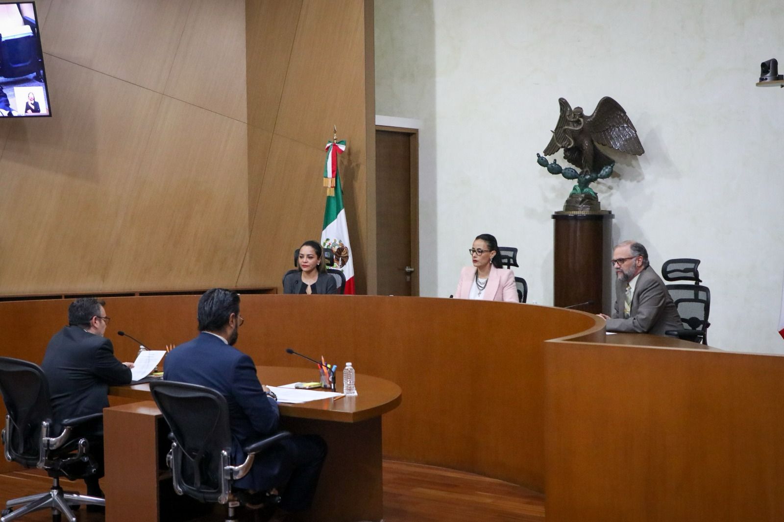 SRCDMX garantiza el derecho al voto de ciudadano cuya solicitud de reimpresión de credencial fue negada