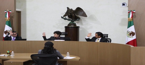 LA SALA REGIONAL DF DEL TEPJF TUTELA Y GARANTIZA EL DERECHO DE LOS CIUDADANOS PARA QUE SE LES EXPIDA SU CREDENCIAL PARA VOTAR CON FOTOGRAFÍA.