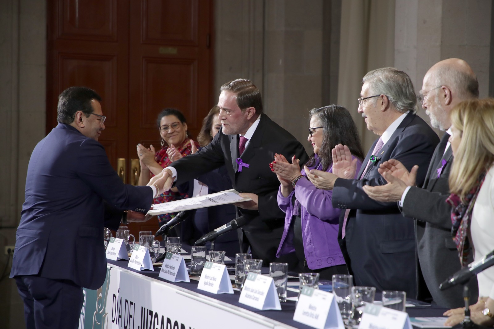 Magistrado Felipe Fuentes Barrera recibe Premio AMIJ 2024