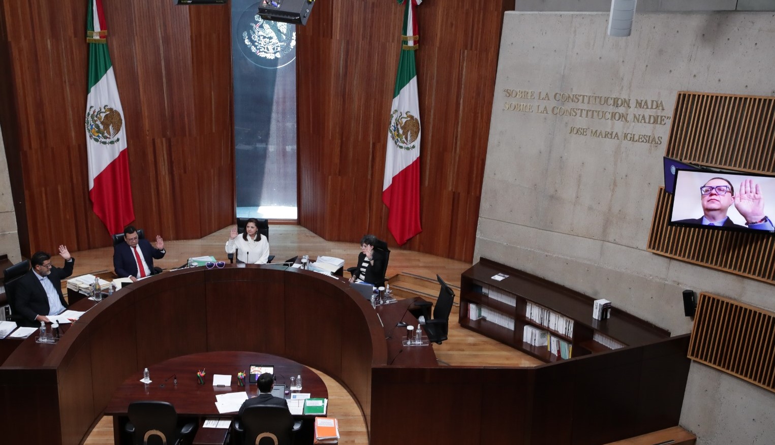 La Sala Superior del TEPJF confirmó la negativa de suspender la difusión de las conferencias de prensa del presidente de la República, conocidas como “mañaneras”, en el marco del actual proceso electoral federal