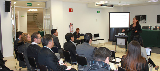 LA SALA REGIONAL TOLUCA SE ACTUALIZA EN TEMAS DE DEMOCRACIA, SISTEMAS DE PARTIDOS Y DIVISION DE PODERES.