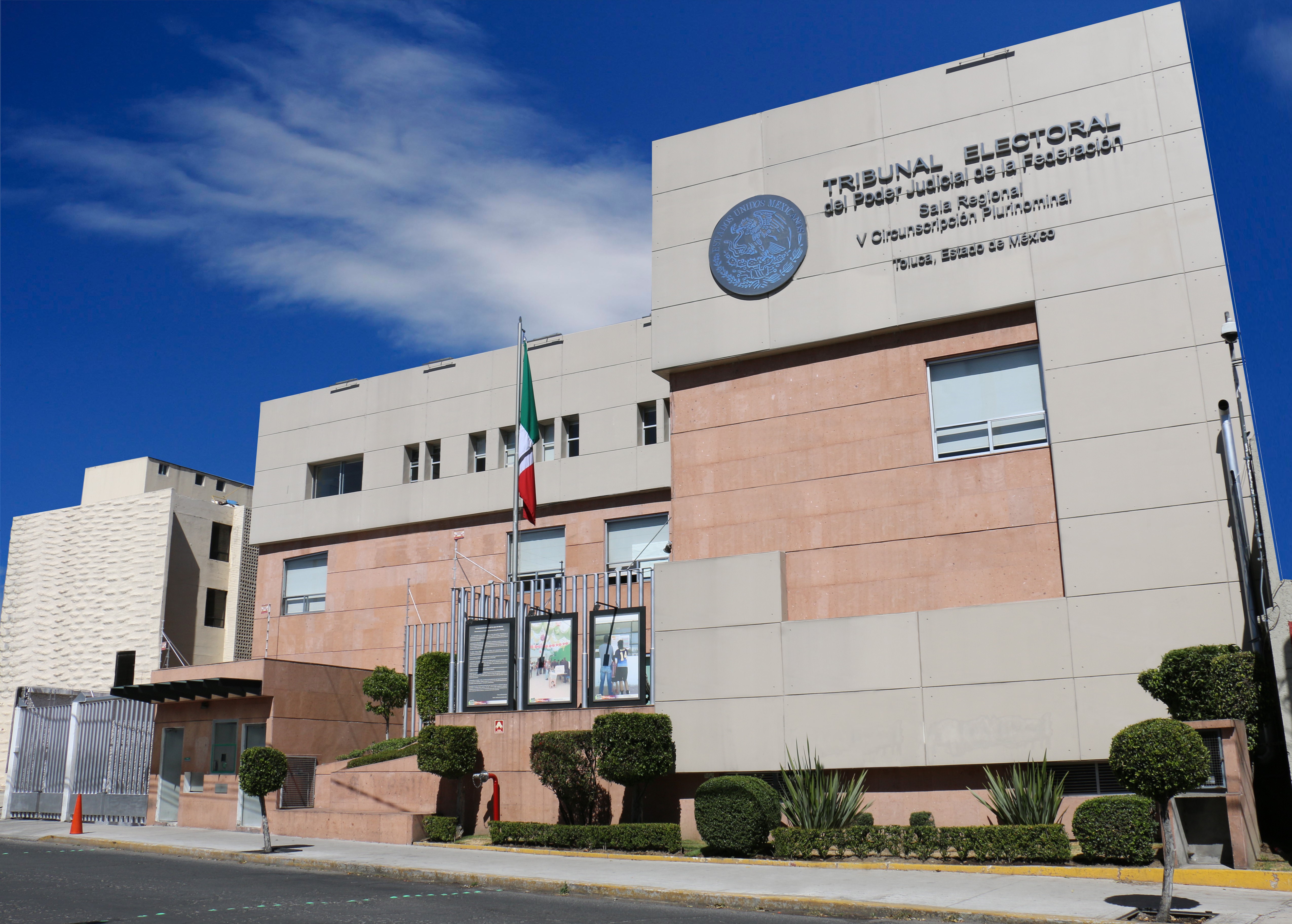 TRAS LA ELECCIÓN MÁS GRANDE EN LA HISTORIA REALIZADA EN EL PAÍS, LA SALA REGIONAL TOLUCA PRESENTA SU INFORME DE LABORES 2023-2024.