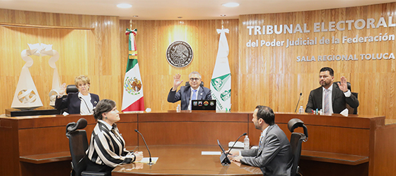 SALA REGIONAL TOLUCA REVOCA RESOLUCIONES DE LA DIRECCIÓN GENERAL DE REGISTRO FEDERAL DE ELECTORES DEL INE, POR DIVERSAS BAJAS DE CIUDADANOS DEL PADRÓN.