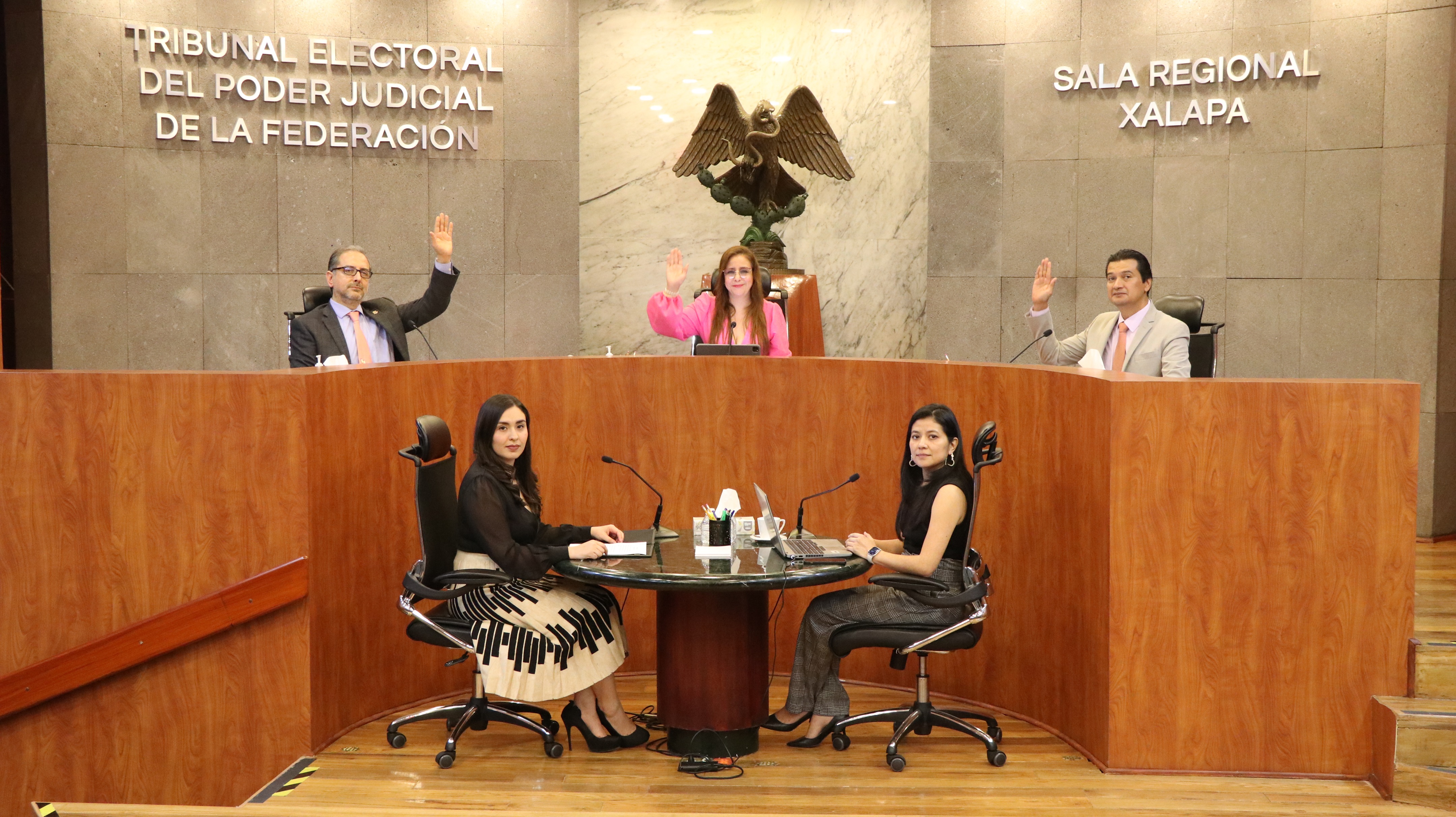 SALA REGIONAL XALAPA CONFIRMÓ EL ACUERDO DEL INE QUE TUVO POR NO PRESENTADA LA SOLICITUD DE REGISTRO DE LA CANDIDATA A DIPUTADA FEDERAL POR EL DISTRITO 09, POSTULADA POR MORENA