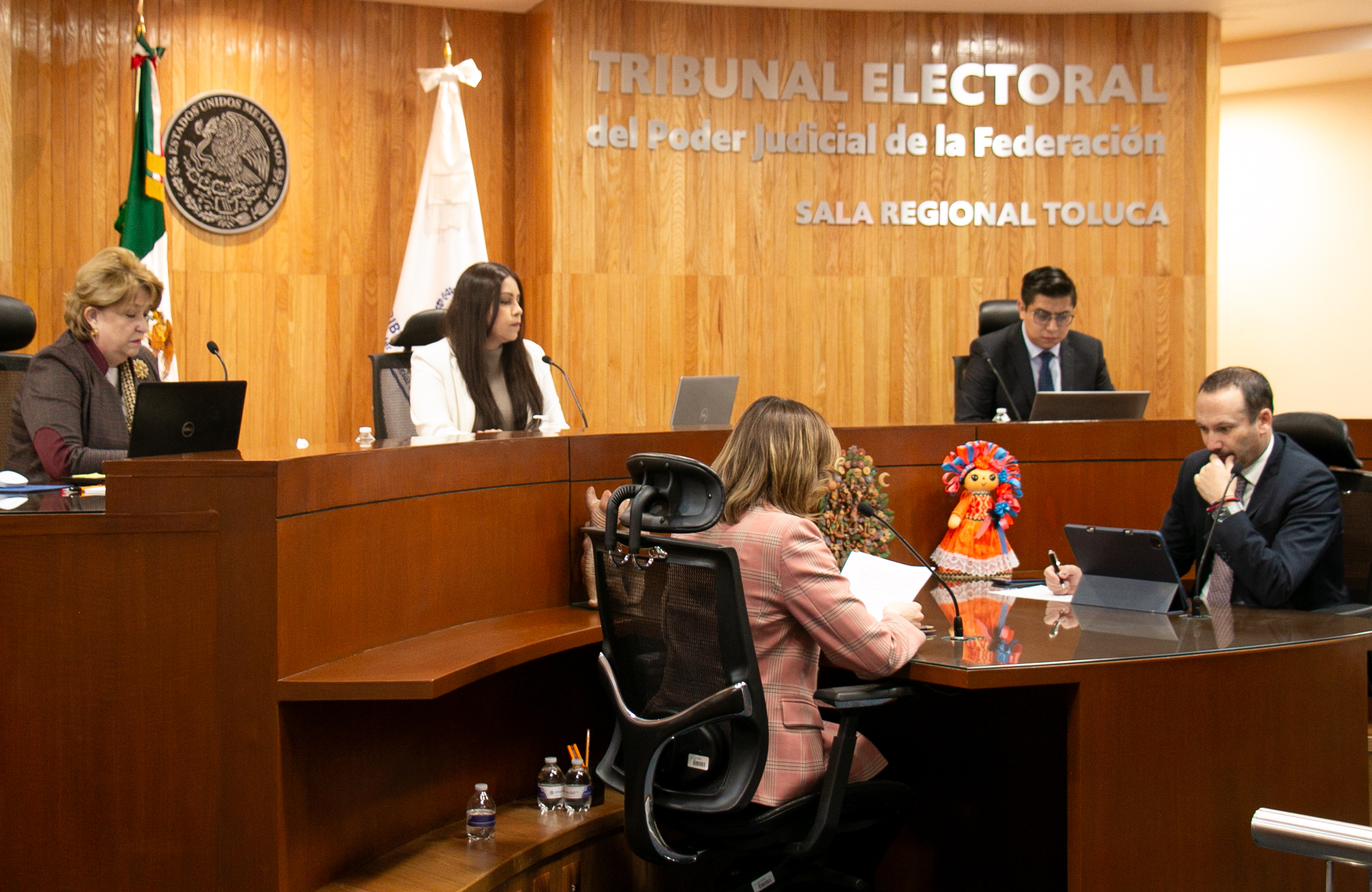 SALA TOLUCA GARANTIZA CERTEZA EN EL PADRÓN ELECTORAL AL CONFIRMAR RESTRICCIONES EN LA EXPEDICIÓN DE CREDENCIALES PARA VOTAR