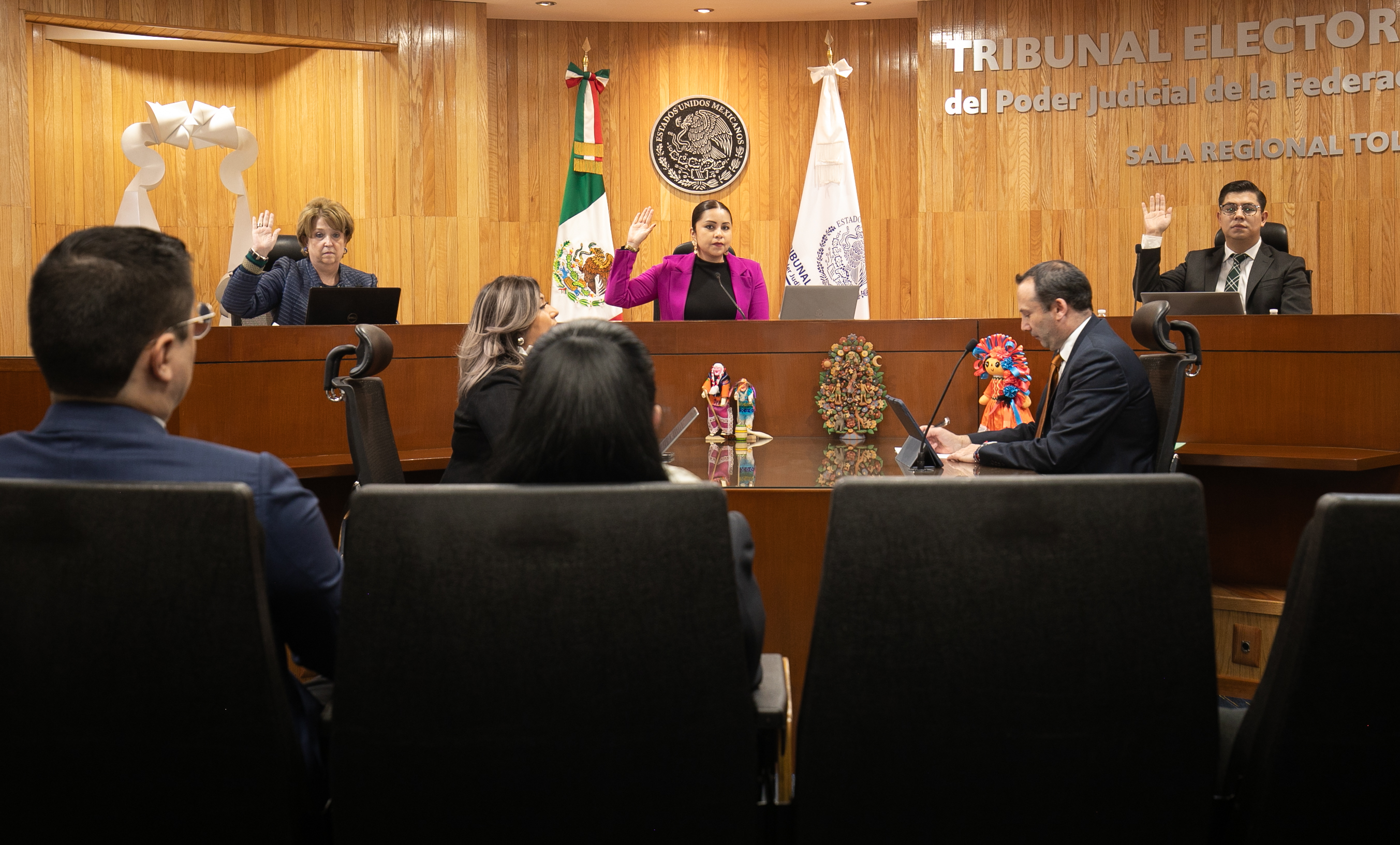 SALA TOLUCA ORDENA ATENDER CON PERSPECTIVA DE GÉNERO A MUJER ADULTA MAYOR QUE SOLICITÓ INFORMACIÓN AL INE SOBRE SU ESPOSO DECLARADO PRESUNTAMENTE MUERTO