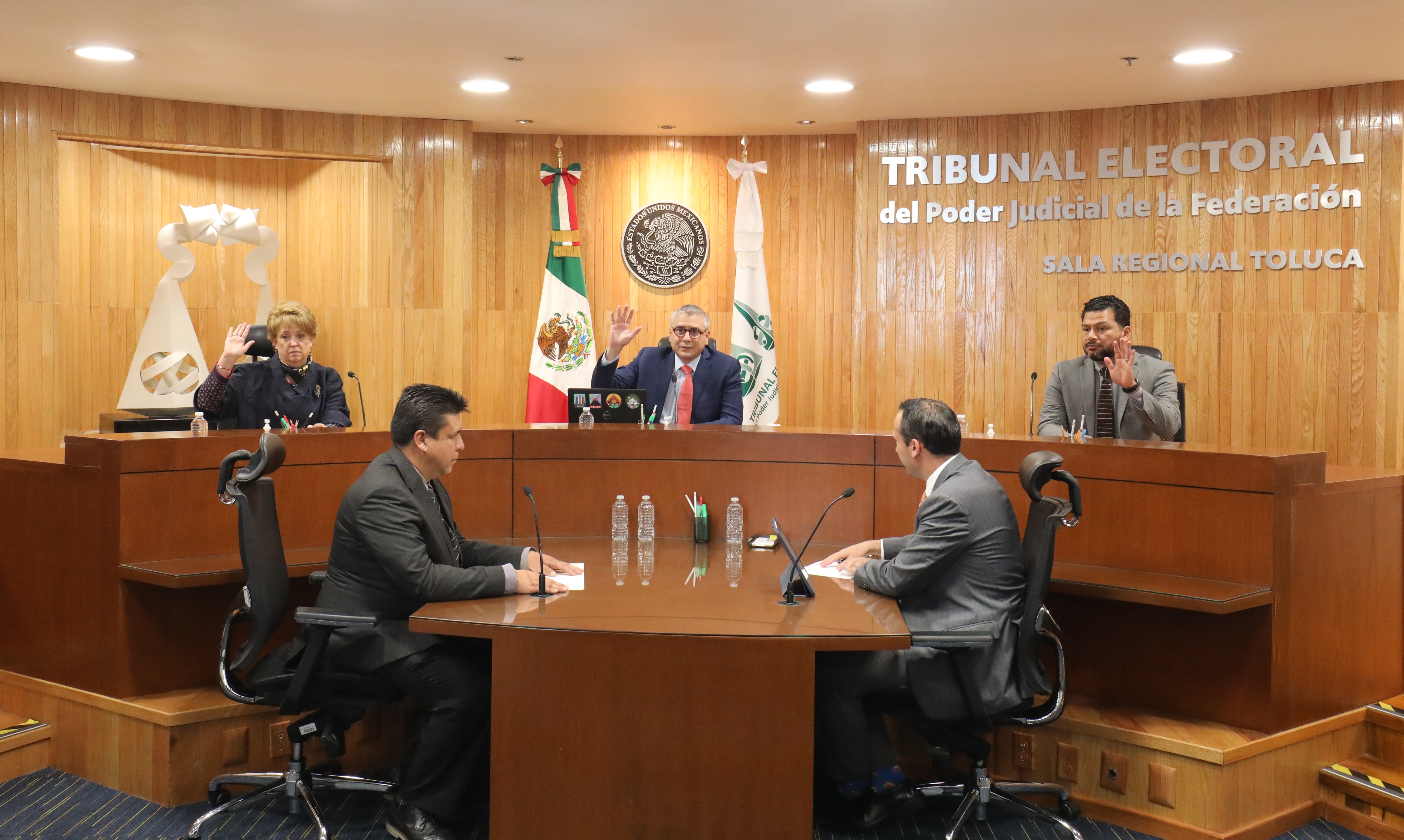 SALA REGIONAL TOLUCA REVOCA PARCIALMENTE SENTENCIA DEL TRIBUNAL ELECTORAL DEL ESTADO DE MÉXICO, RELACIONADA CON PRESUNTOS ACTOS DE VIOLENCIA POLÍTICA EN RAZÓN DE GÉNERO OCURRIDOS AL INTERIOR DE PARTIDO DE LA REVOLUCIÓN DEMOCRATICA, ESTADO DE MÉXICO.